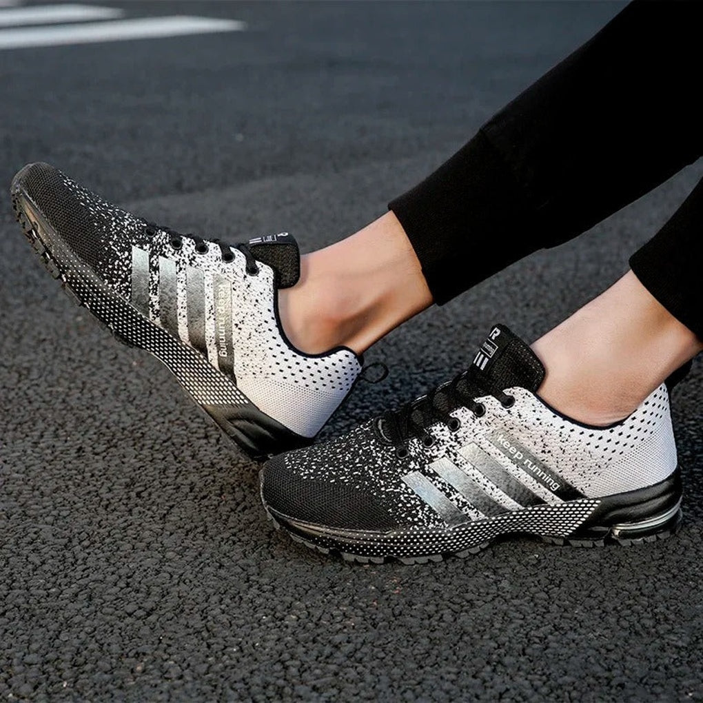 Zapatillas para correr con diseño de entrenamiento dinámico