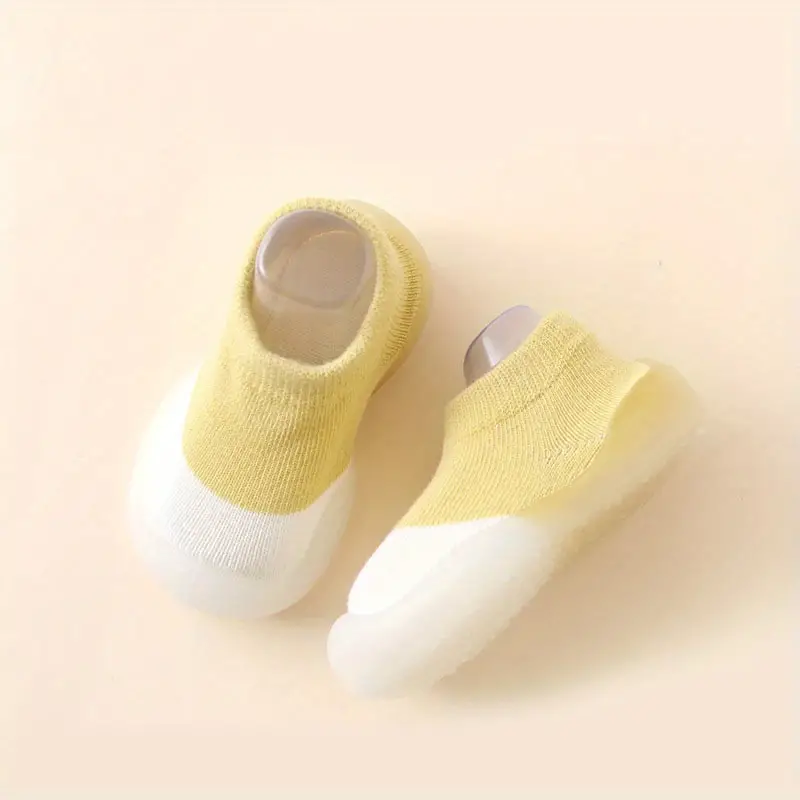 Zapatos descalzos flexibles para niños
