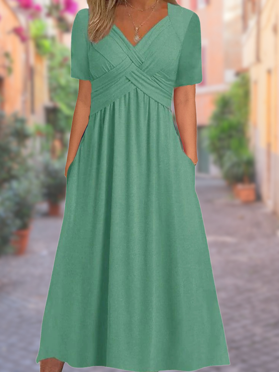 Elegante vestido de verano con cuello en V