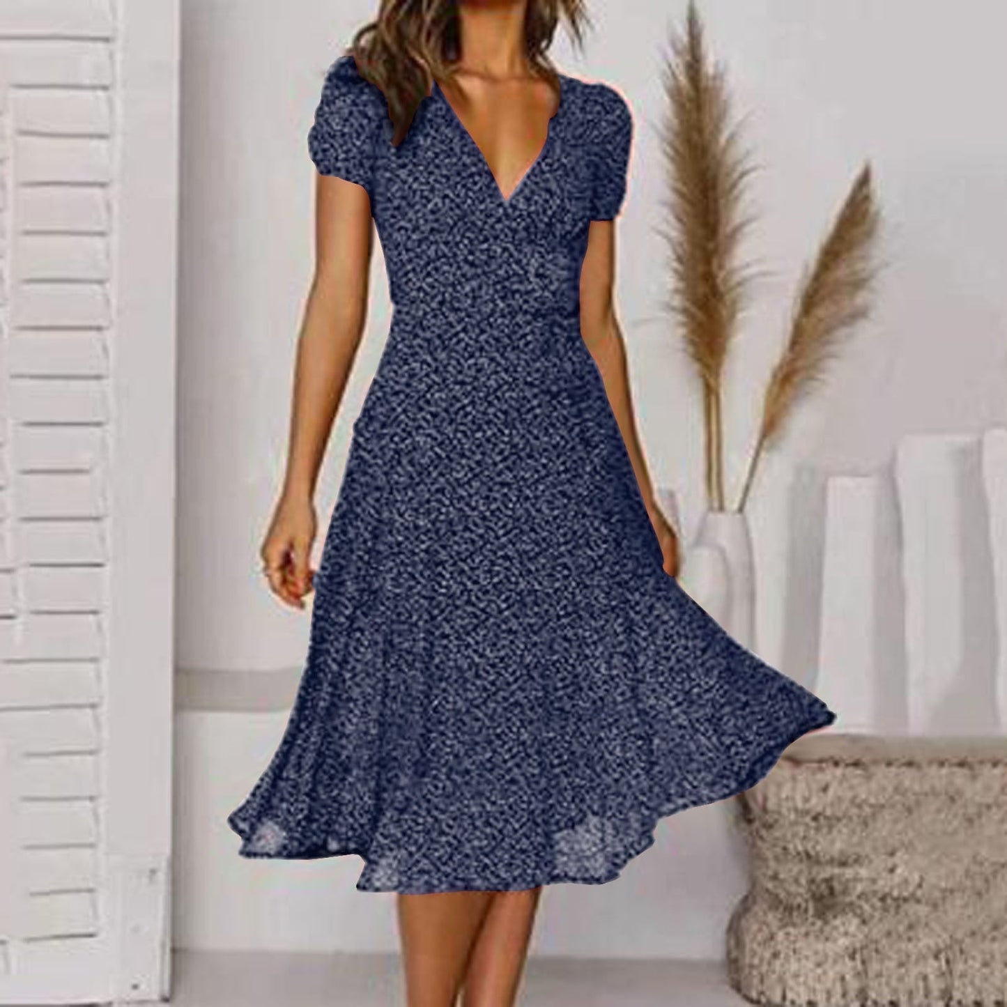 Vestido de Verano con Corte en A y Elegante Escote en V
