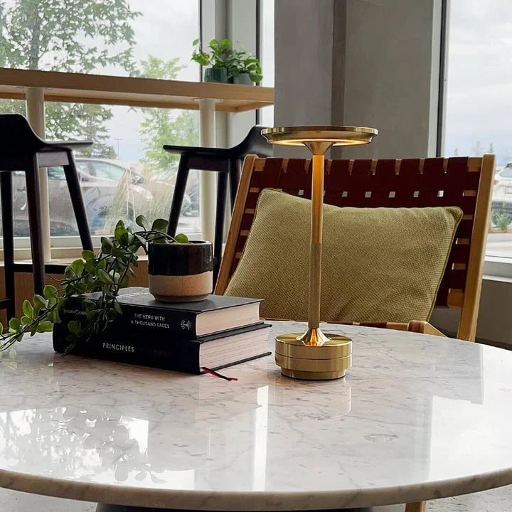 Lámpara de mesa LED inalámbrica recargable