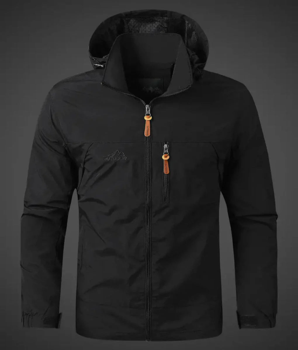 Chaqueta de exterior para hombre: una prenda práctica y resistente a las inclemencias del tiempo para cualquier aventura.
