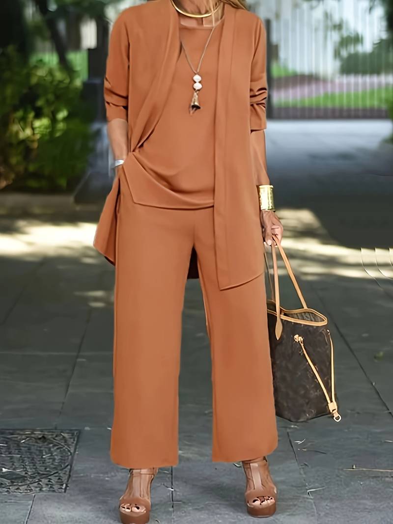 Aurora – Conjunto Elegante de Tres Piezas para Mujer con Diseño Sofisticado y Versatilidad