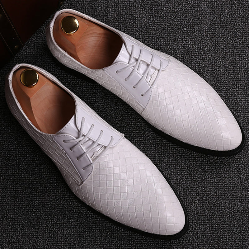 Zapatos elegantes de cuero con cordones para hombre