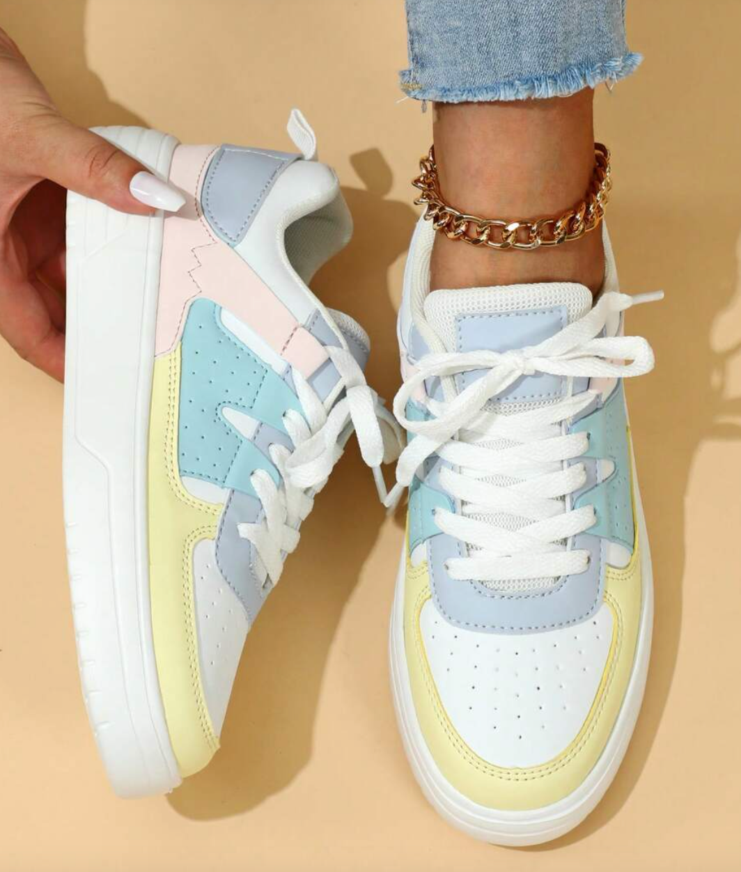Zapatillas Deportivas para Mujer: Estilo y Comodidad para el Día a Día