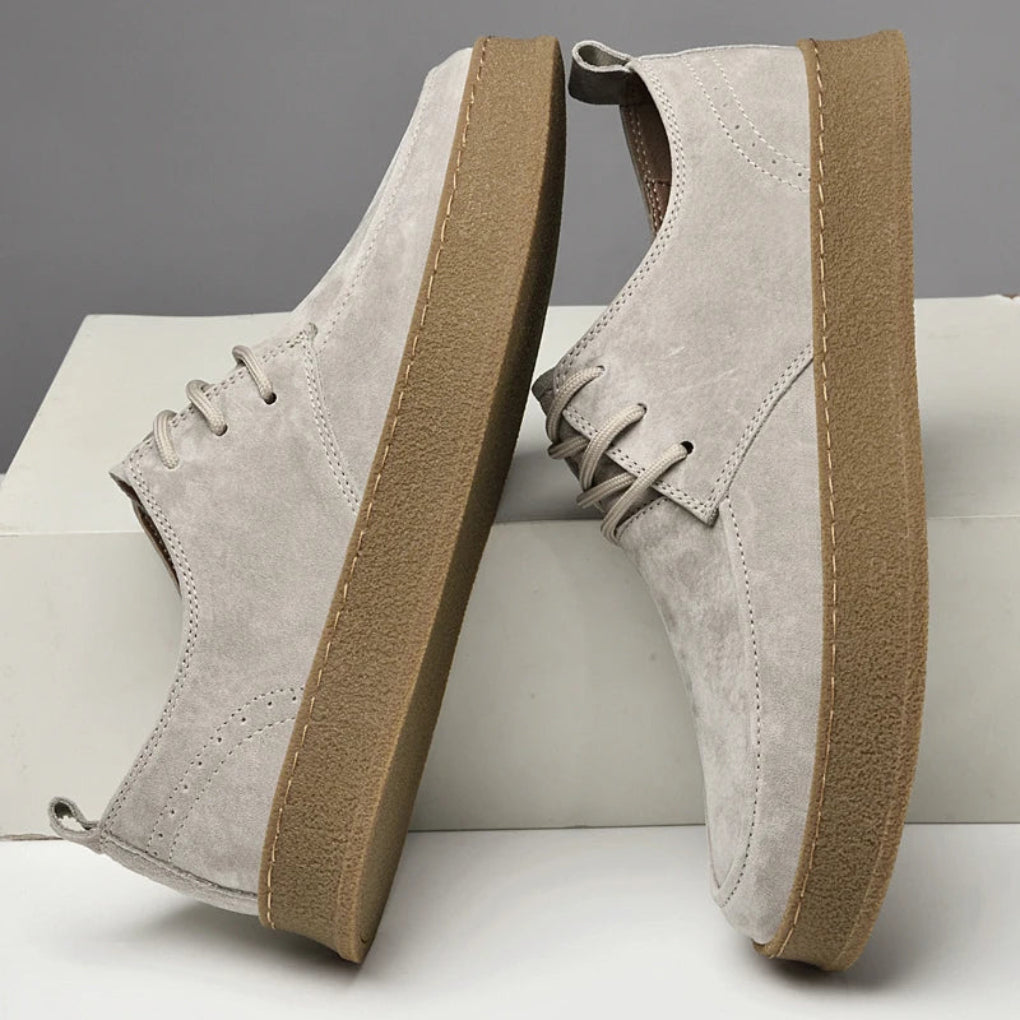 Zapatillas de ante para hombre: elegantes y versátiles