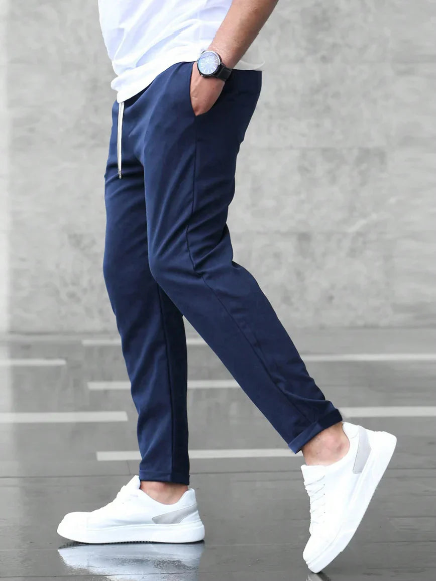 Pantalones elásticos modernos para hombre