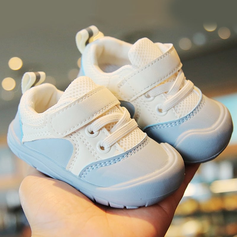 Zapatillas para bebés descalzos