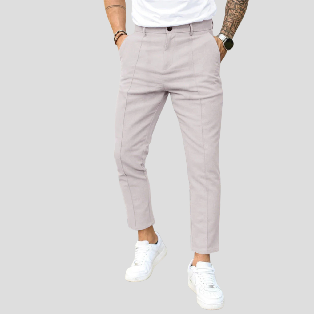 Pantalones de ocio para hombre: elegancia informal con un toque cotidiano