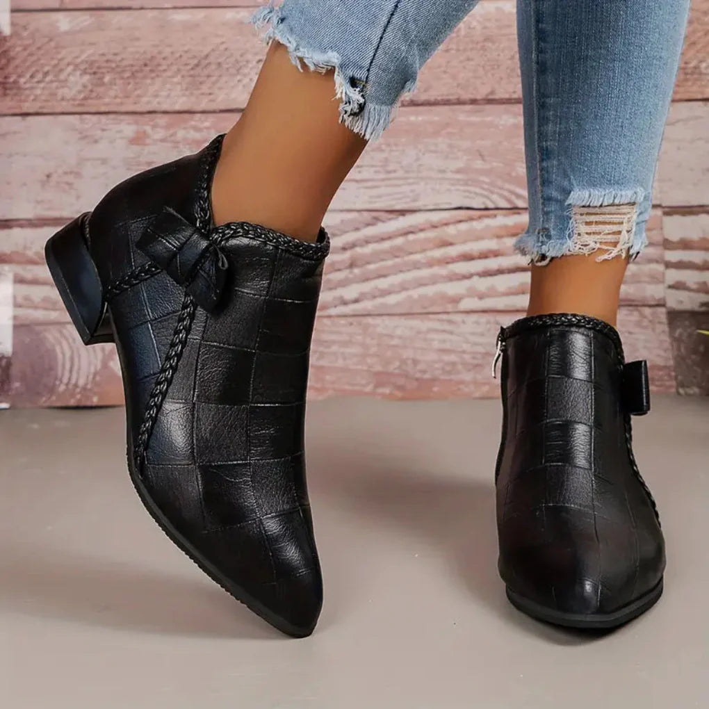 Botines de tacón bajo para mujer