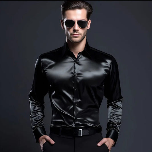 Camisa brillante de hombre de negocios