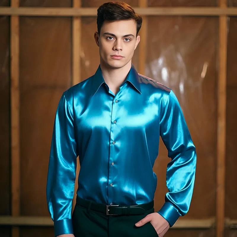 Camisa brillante de hombre de negocios