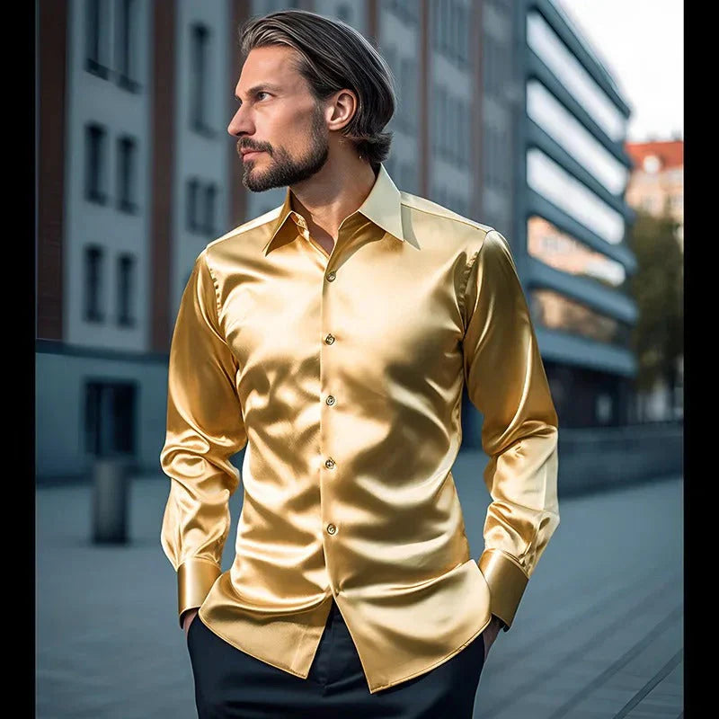 Camisa brillante de hombre de negocios