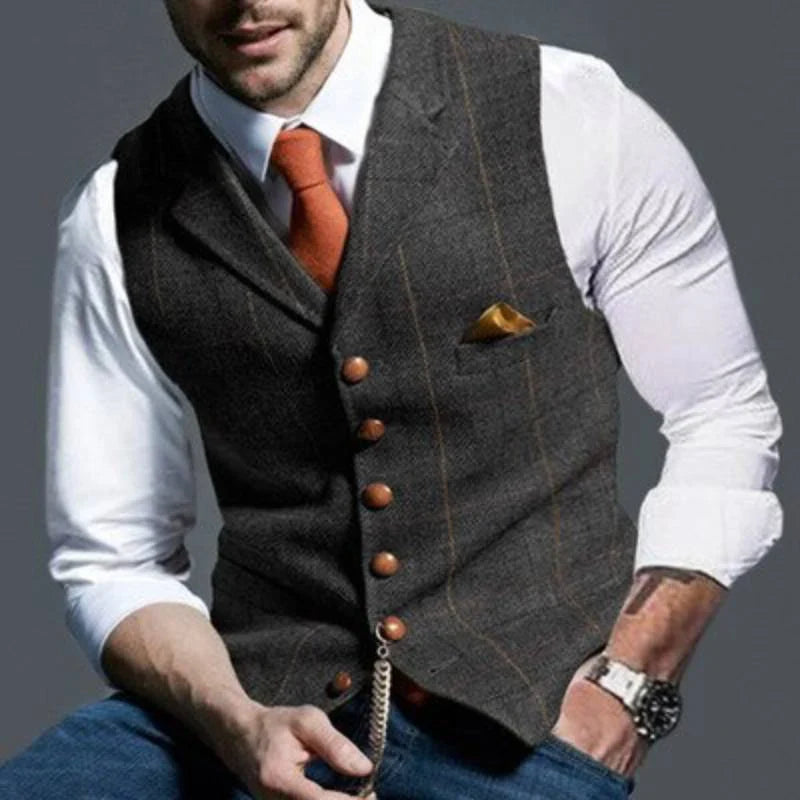 Chaleco de cuadros para hombre: elegante y versátil