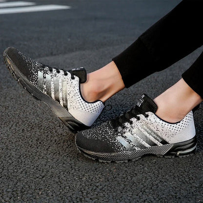 Zapatillas para correr con diseño de entrenamiento dinámico