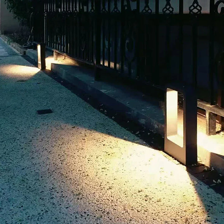 LumiBrill | Lámpara LED para Jardín Resistente a la Intemperie