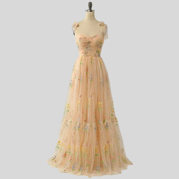 Vestido de Bola de Tul Bordado Elegante – Ropa de Noche de Declaración