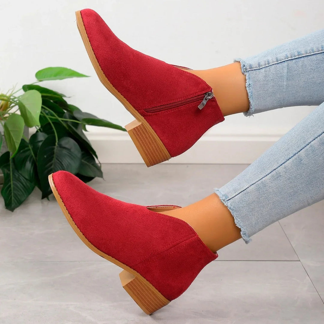 Elegantes botines de ante para mujer