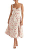Vestido floral que marca la cintura