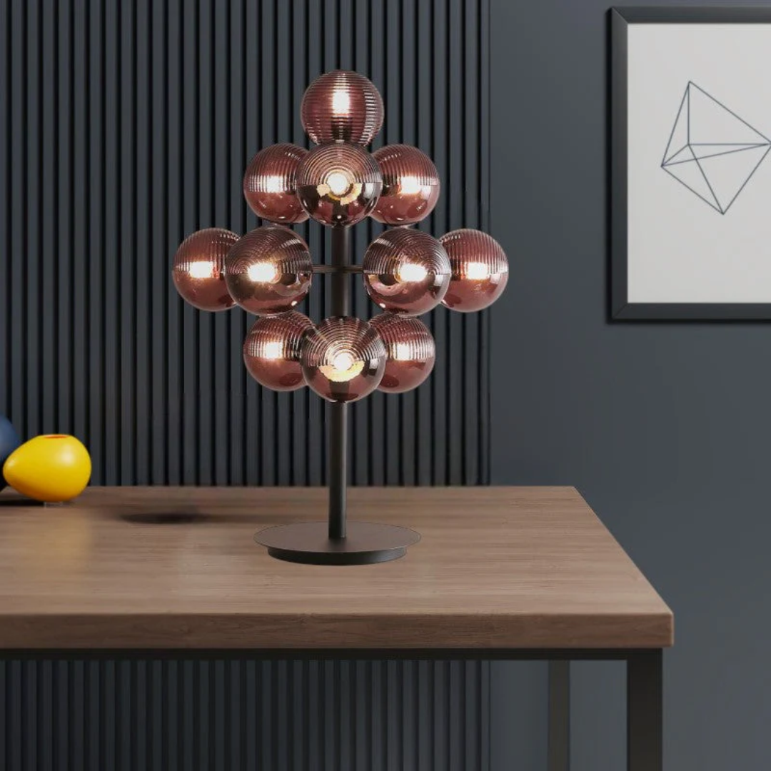 Lunira – Lámpara de Mesa de Vidrio con Diseño Elegante