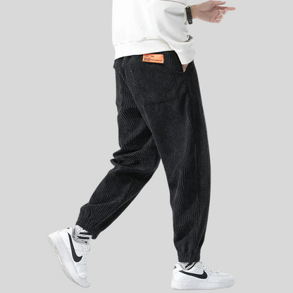 Joggers de pana ancha para hombre: estilo relajado y cotidiano
