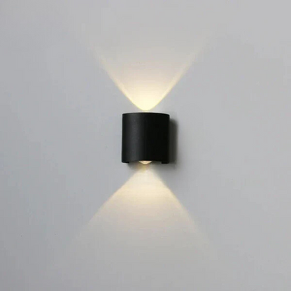 LumiAqua | Lámpara de Pared Moderna Impermeable para Uso Interior y Exterior con Tecnología LED de Bajo Consumo
