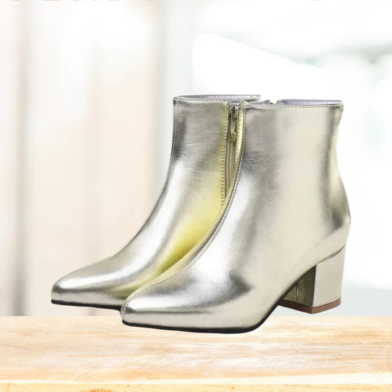 Elegantes botines plateados para mujer