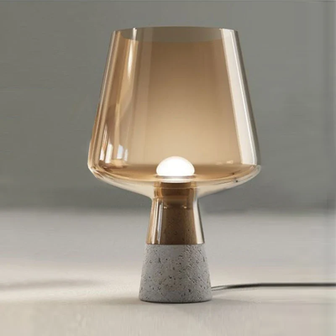 Ravina – Lámpara de Mesa Industrial con Toque Artesanal