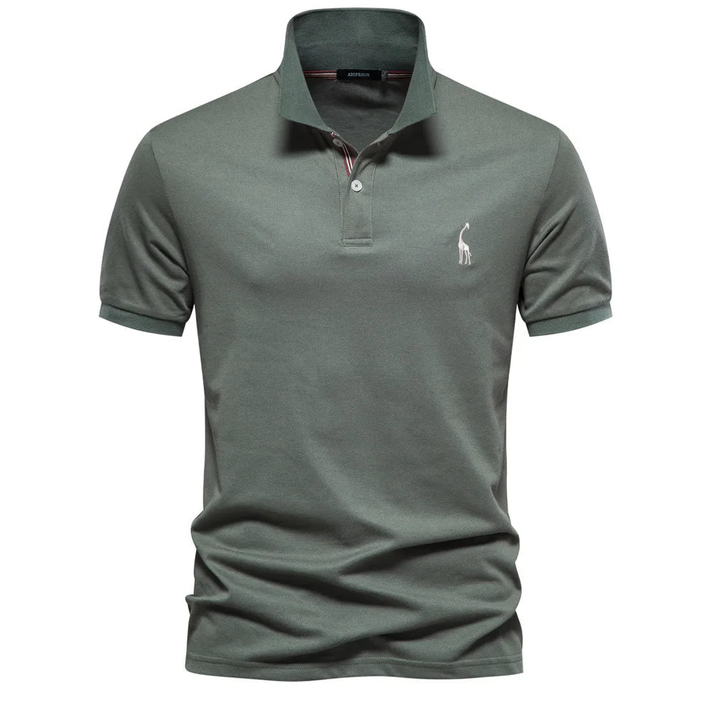 Polo de algodón de lujo con bordado de ciervo