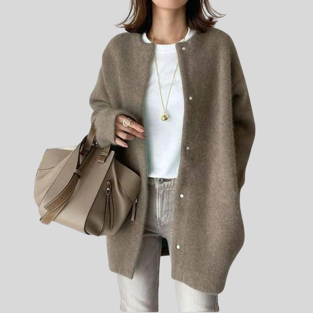 Cardigan Elegante – Capa de Punto Refinada