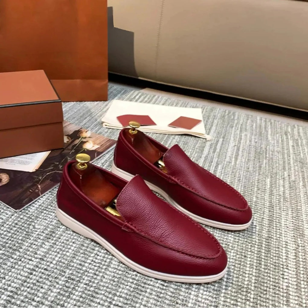 Mocasines para dama y caballero: estilo elegante y versátil