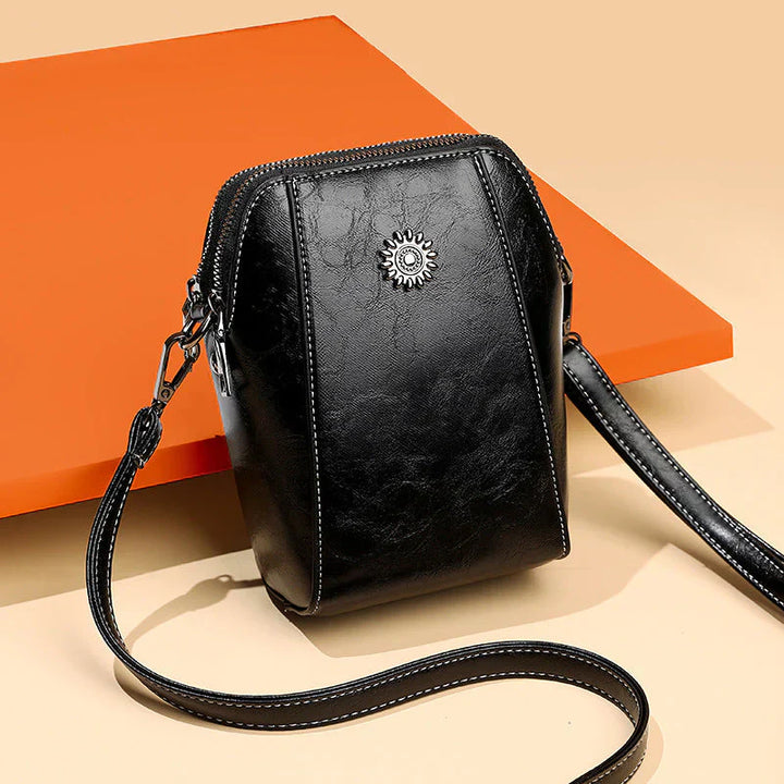 Charina: un bolso de hombro elegante y versátil para mujer