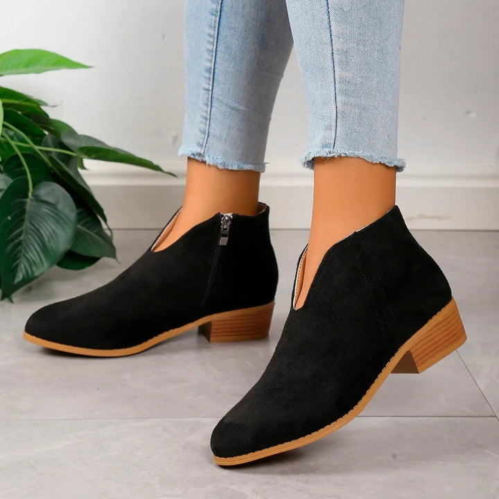 Elegantes botines de ante para mujer