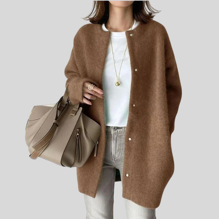 Cardigan Elegante – Capa de Punto Refinada