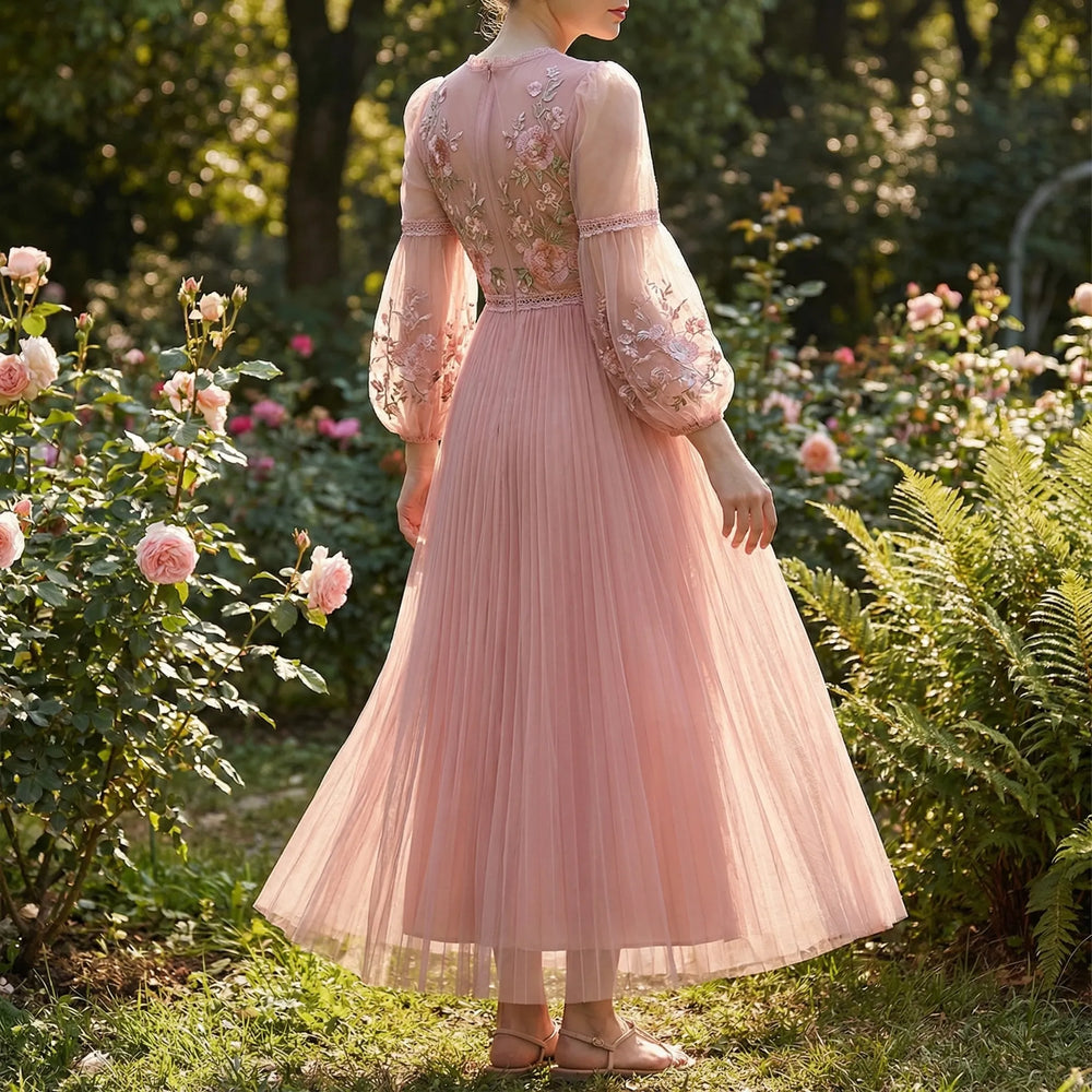 Blossamé - Vestido midi de malla con aplicaciones florales
