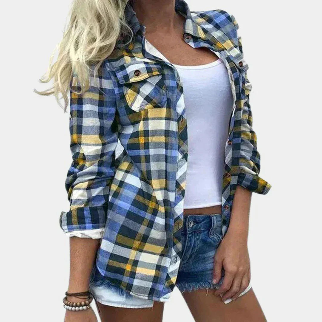 PlaidEase – Blusa de mujer con un diseño a cuadros atemporal y un toque femenino