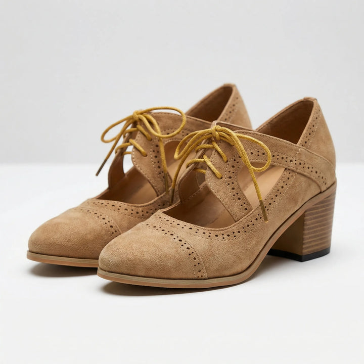 Broquella - Bota brogue con tacón de bloque y cordones