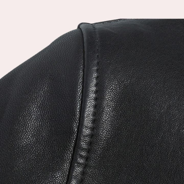 Chaqueta de Cuero Estilizada para Hombre: Elegancia Atemporal para Todas las Estaciones