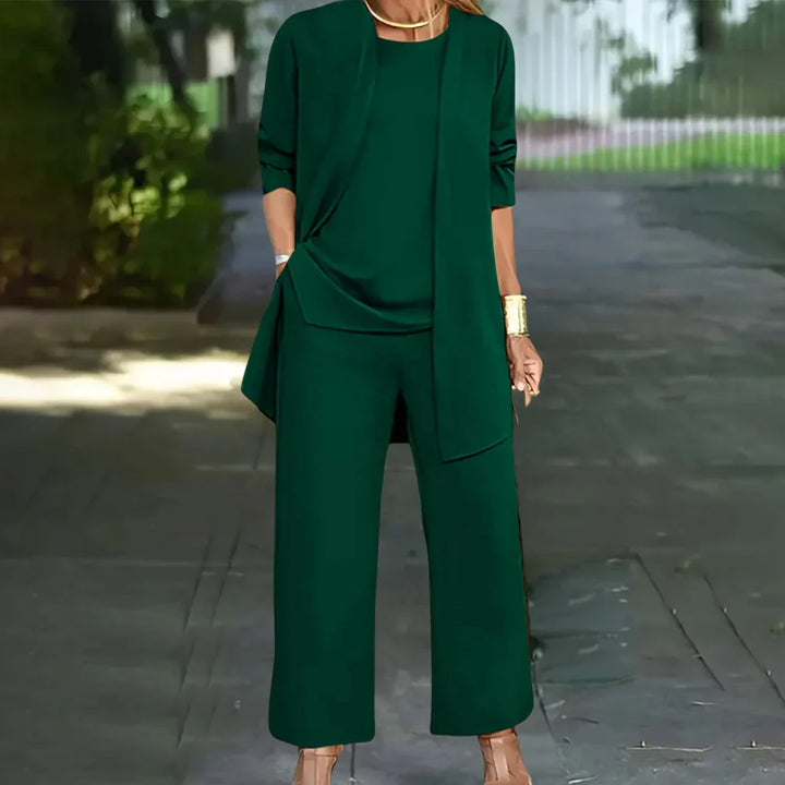 Elegante traje pantalón de tres piezas para mujer