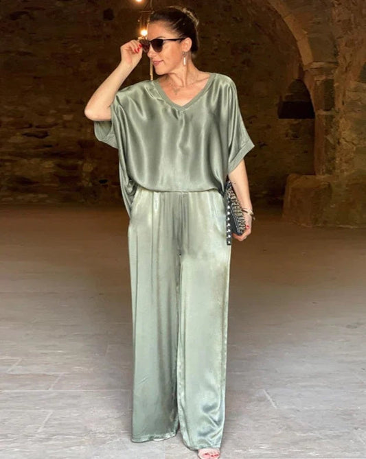 Elegante conjunto de dos piezas para mujer (top y pantalón)