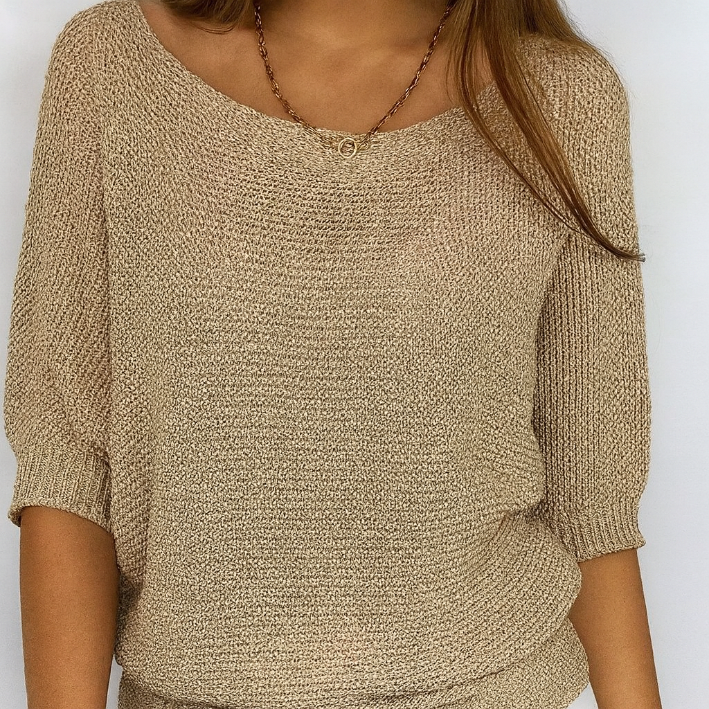 Suéter de punto de cuello redondo color caqui con manga media – Estilo relajado para el día a día