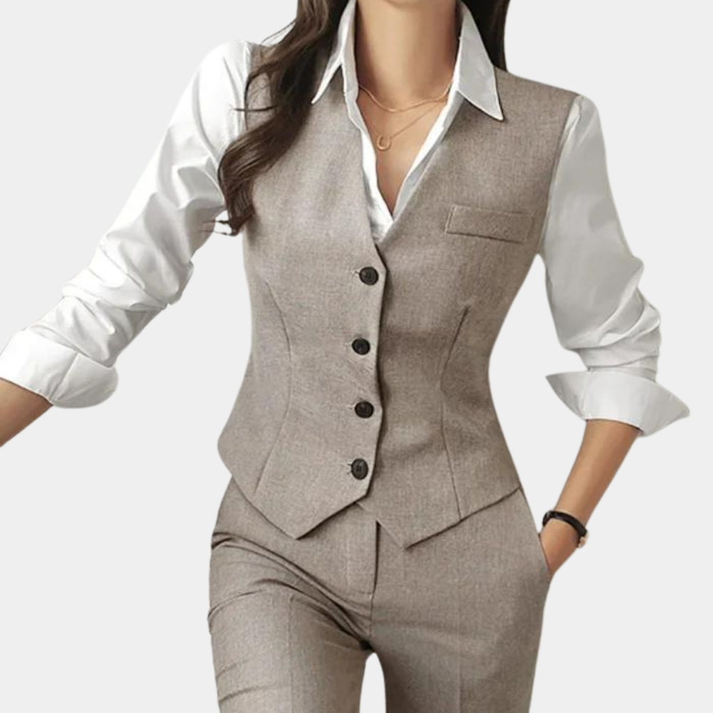 Traje de tres piezas para mujer