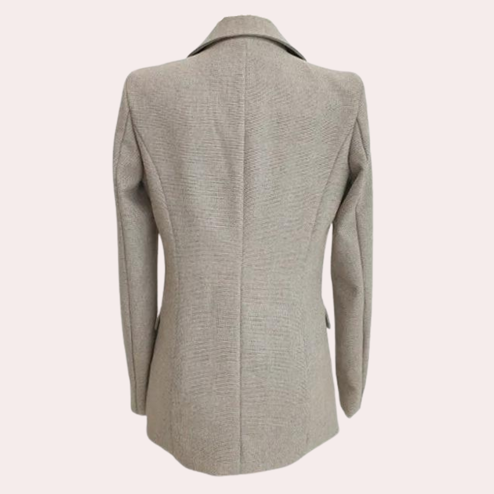 Traje de tres piezas para mujer
