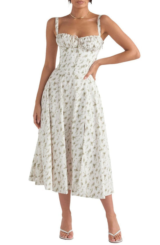 Vestido floral que marca la cintura
