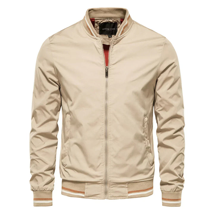 Chaqueta bomber UrbanFlex: estilo elegante y comodidad para el día a día