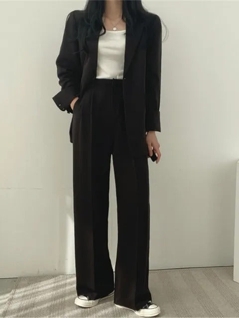 Conjunto de Dama de Dos Piezas: Elegancia y Comodidad para Cada Ocasión