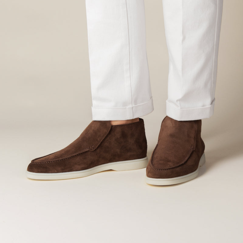 Elegante botín de ante para hombre