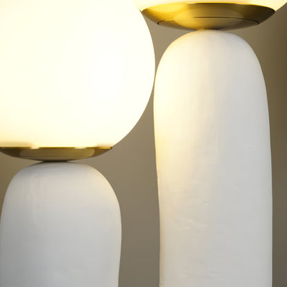 LumiVetro - Lámpara de Mesa Contemporánea de Vidrio y Resina