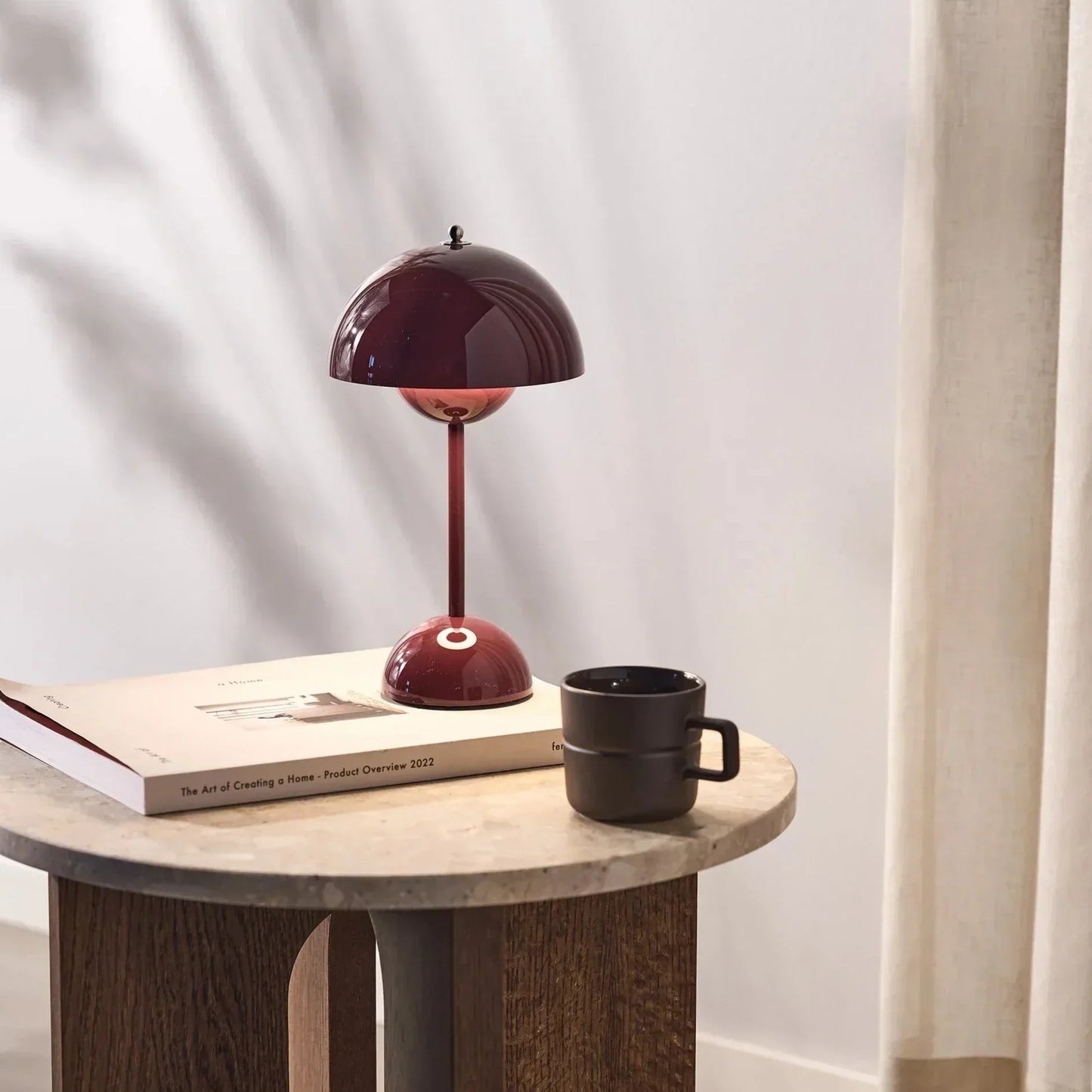 LumiVerde | Lámpara LED de Mesa con Diseño Retro-Modernista