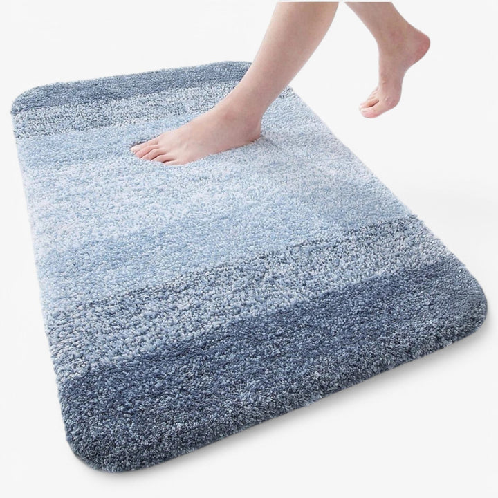 Alfombrilla de baño antideslizante y superabsorbente Corinna: comodidad y secado instantáneo